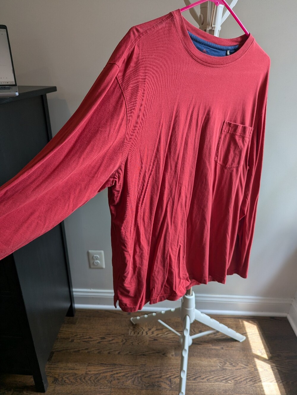 Tommy Bahama Relax Men's Red Long Sleeve Pocket T-Shirt XL 100% Supima Cotton